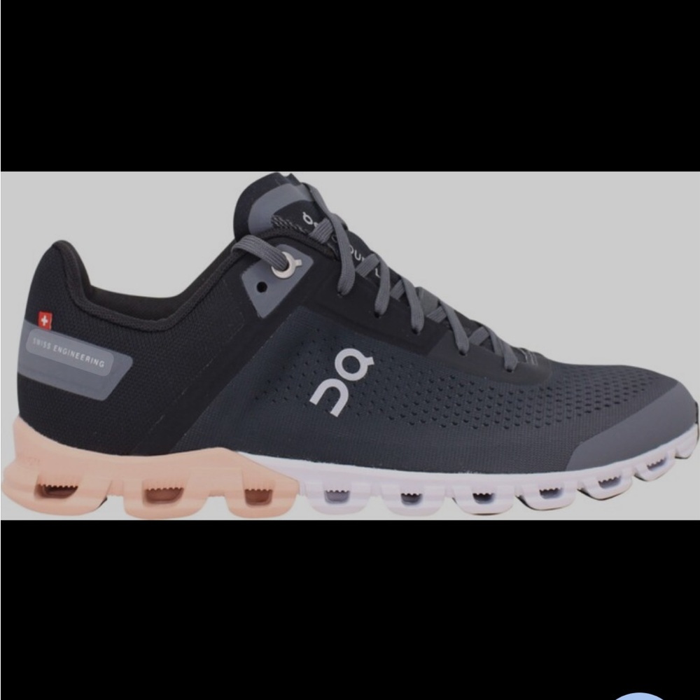 ON WOMEN'S CLOUDFLOW SNEAKERS